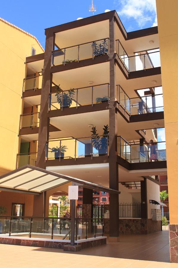 Spacious Apartment With Large Private Garden In Palm Mar Kültér fotó